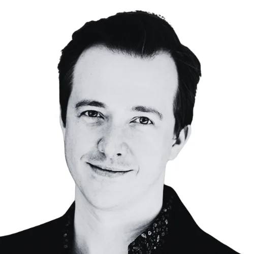 testimonial headshot