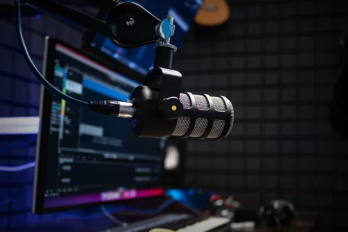 Radio programmers Discover with Player